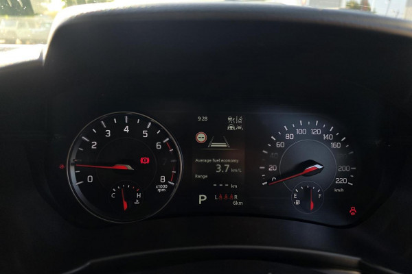 2025 Suzuki Swift UZ Hybrid Hatch Image 17