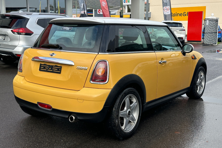 2008 MINI Hatch Cooper Hatch Image 7