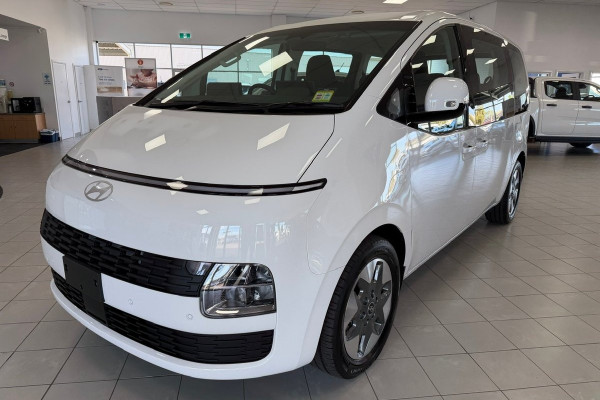 2026 MY27 Hyundai Staria US4.V4  People Mover Image 3