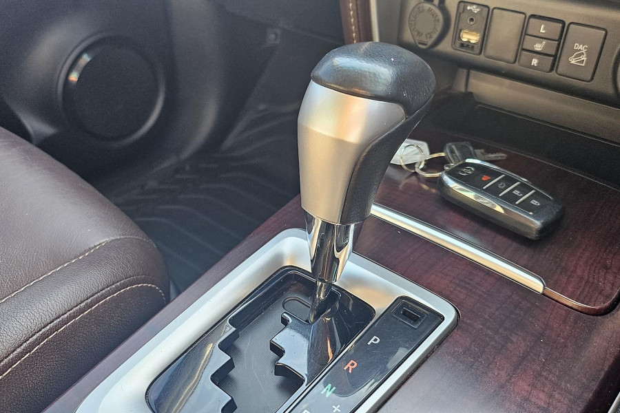 2017 Toyota Fortuner GUN156R Crusade SUV Image 22