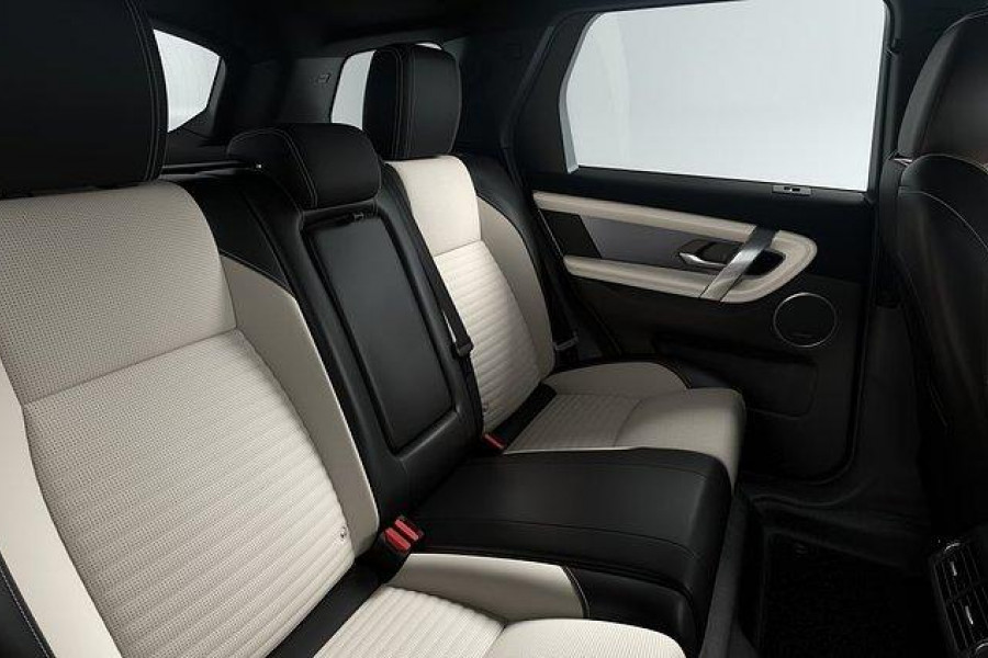 2025 MY25.5 Land Rover Discovery Sport L550 P250 Dynamic SE SUV