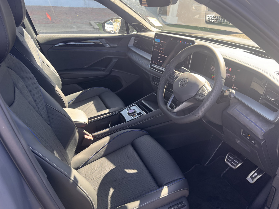 2026 Volkswagen Tayron R4 195TSI R-Line SUV Image 10