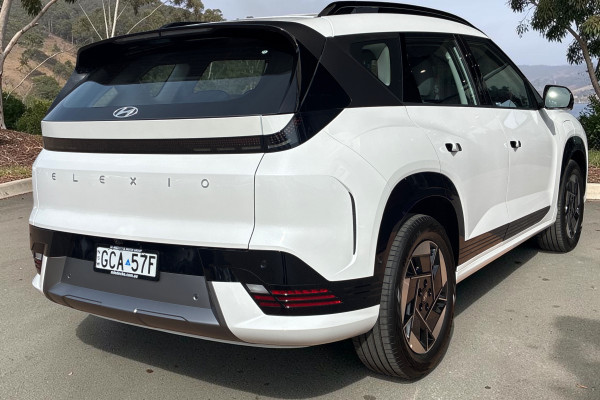 2026 Hyundai ELEXIO OE1.V1  SUV Image 4