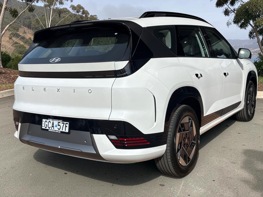 2026 Hyundai ELEXIO OE1.V1  SUV Image 4