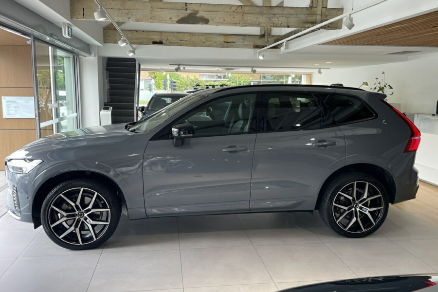2021 MY22 Volvo XC60 UZ B6 R-Design SUV Image 6
