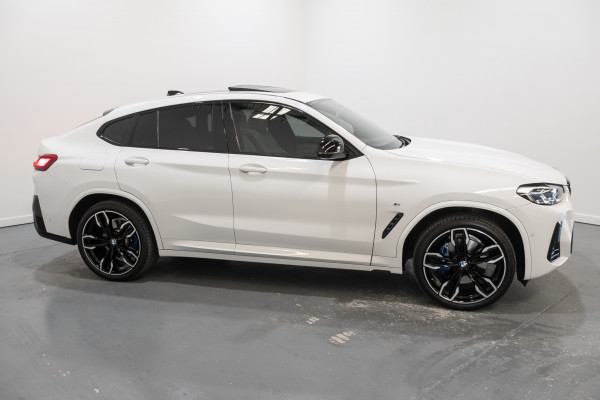 2022 BMW X4 M40i SUV image 7