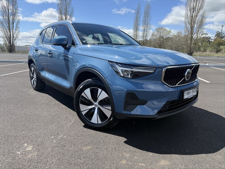 2023 Volvo XC40 XZ Plus B4 SUV Image 1