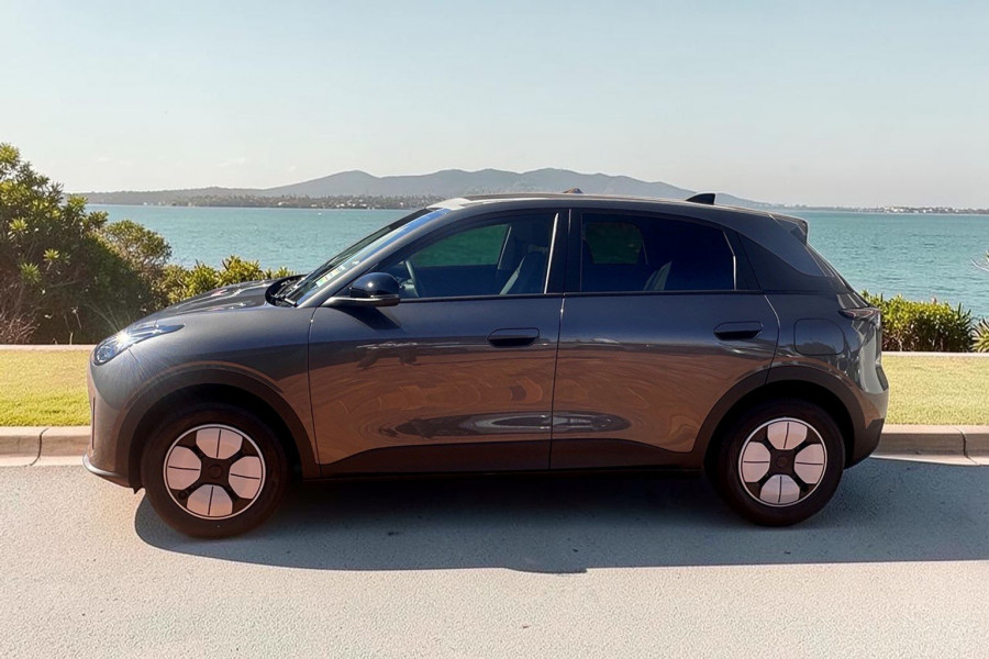 2026 Geely EX2 E22H Complete Hatch Image 2