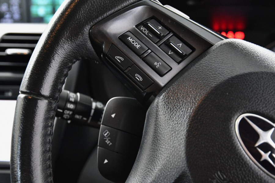 2013 Subaru XV G4-X 2.0i-S Suv Image 12