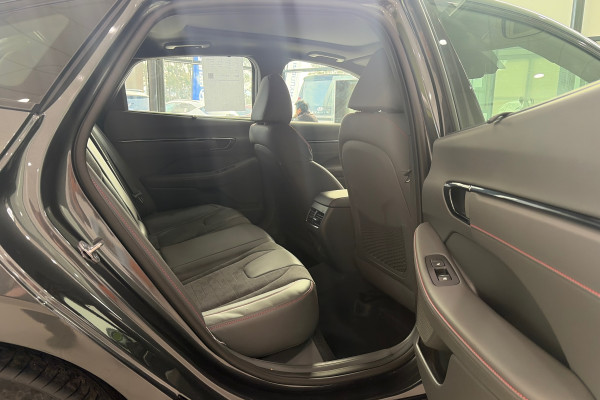 2026 Hyundai Sonata DN8.V4 N Line Sedan Image 6