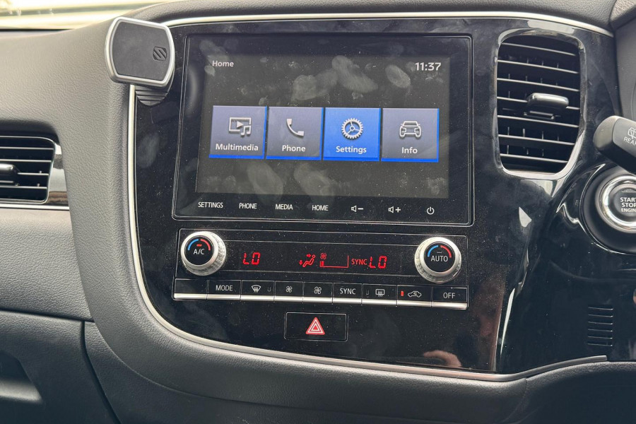 2020 MY21 Mitsubishi Outlander ZL LS SUV Image 15