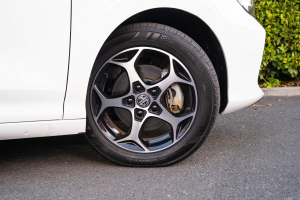 2025 MG MG3 ZP22 Essence SUV Image 8