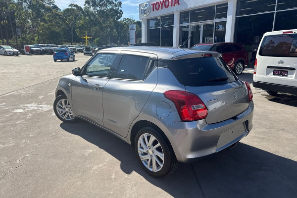 2023 Suzuki Swift AZ Series II GL Hatch Image 3