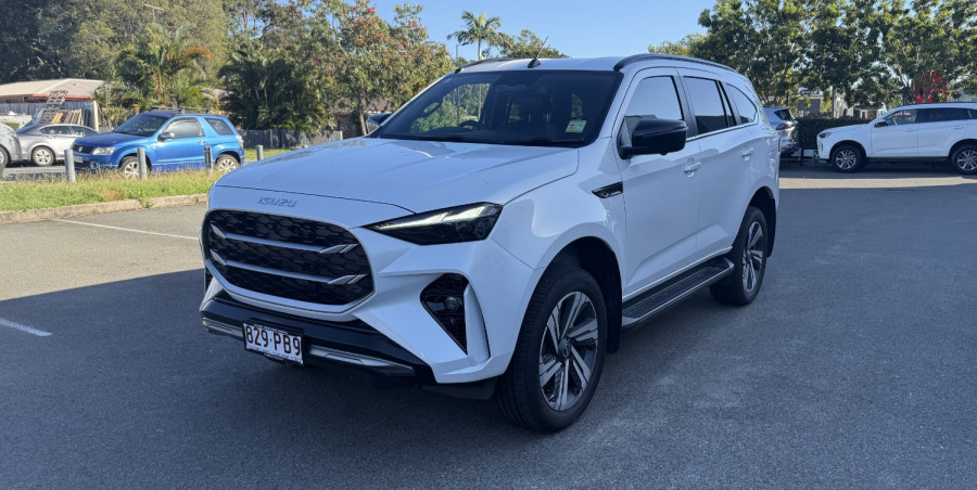 2025 MY25.5 Isuzu MU-X RJ LS-T SUV Image 5