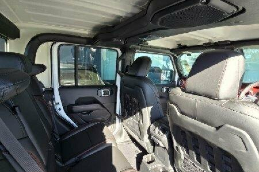 2023 Jeep Gladiator JT Rubicon Pickup Image 9