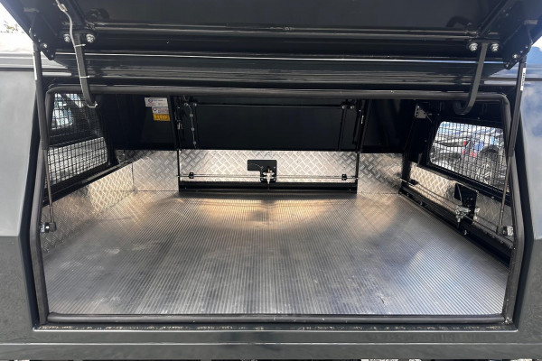 2026 MY25.5 Isuzu D-MAX RG SX Cab Chassis Image 11