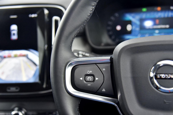 2025 Volvo XC40 XZ Plus B4 SUV Image 10