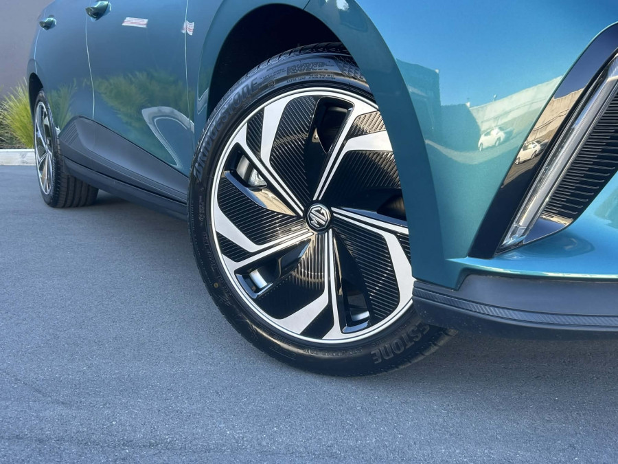 2026 MG MG4 AH4E Essence 64 Hatch Image 17