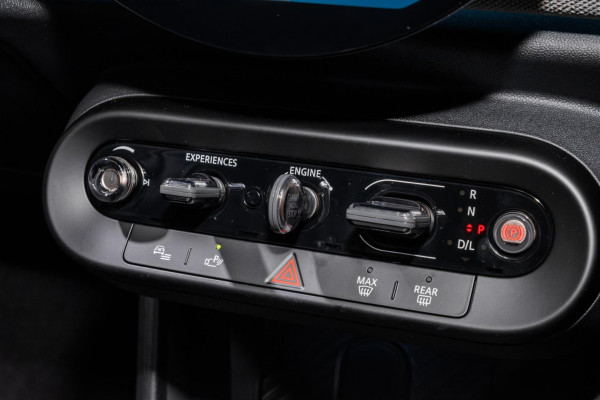 2025 MINI Cooper F65 S Favoured Hatch image 15