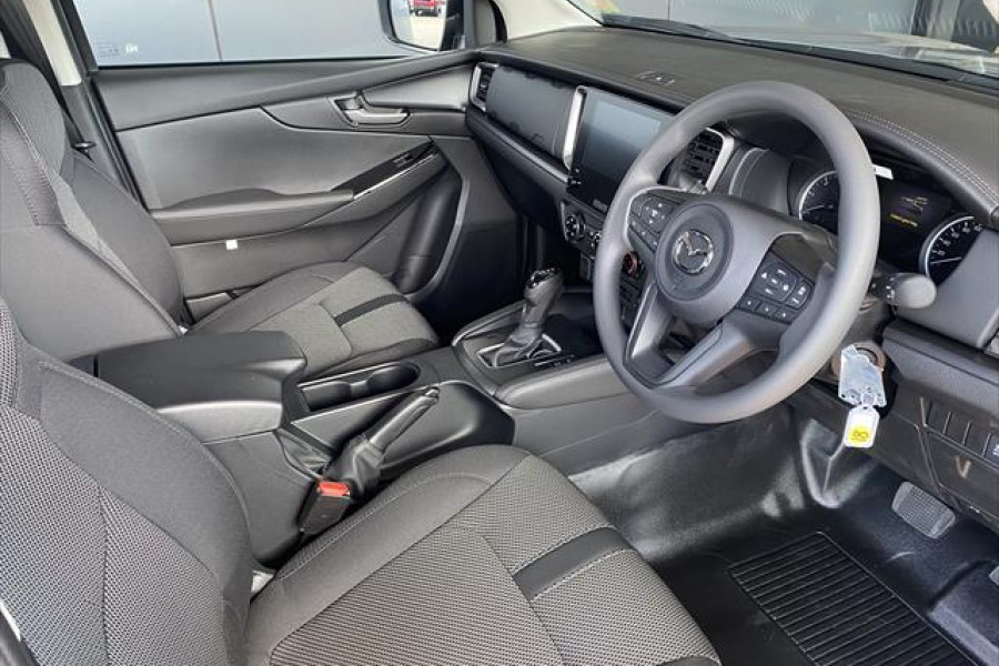 2025 Mazda BT-50 TF XT Ute Image 17