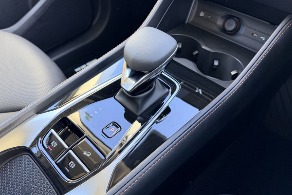 2026 MG HS Super Hybrid Essence SUV Image 9