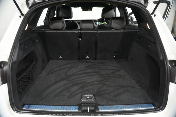 2020 [THIS VEHICLE IS SOLD] image 32