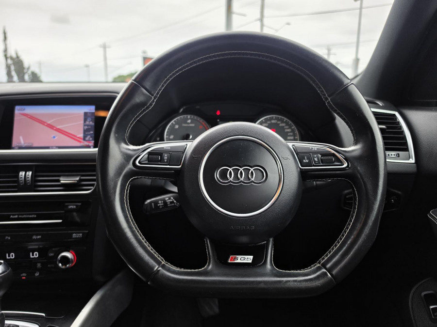 2013 Audi SQ5 8R TDI SUV Image 19
