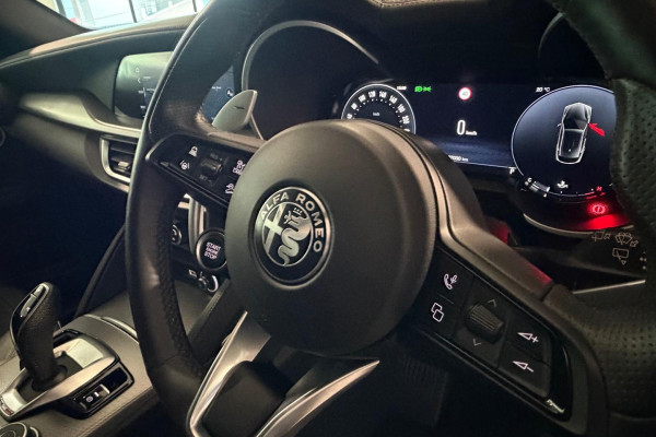 2023 Alfa Romeo Stelvio Series 5 Veloce SUV Image 13