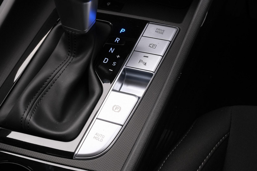 2025 Hyundai i30 CN7.V2  Sedan Image 18
