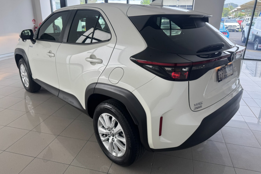 2021 Toyota Yaris Cross MXPB10R GX SUV Image 10