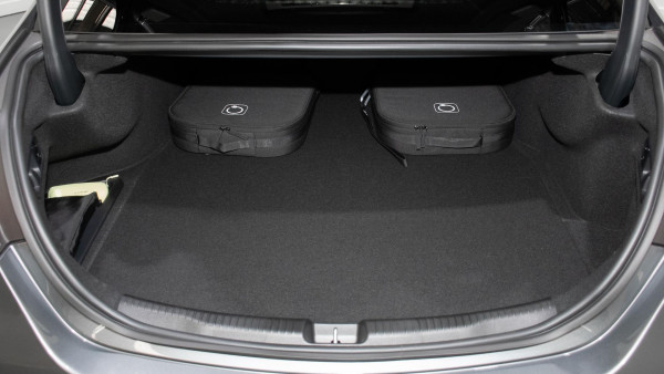 2026 Mercedes-Benz C-Class W206 C350 e Sedan image 19