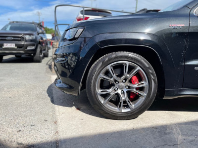 2015 Jeep Grand Cherokee WK MY15 SRT Suv Image 5