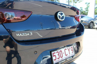 2021 Mazda 3 BP G20 Touring Sedan Sedan Image 4