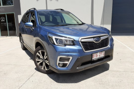 Subaru Forester Premi S5  2.5i