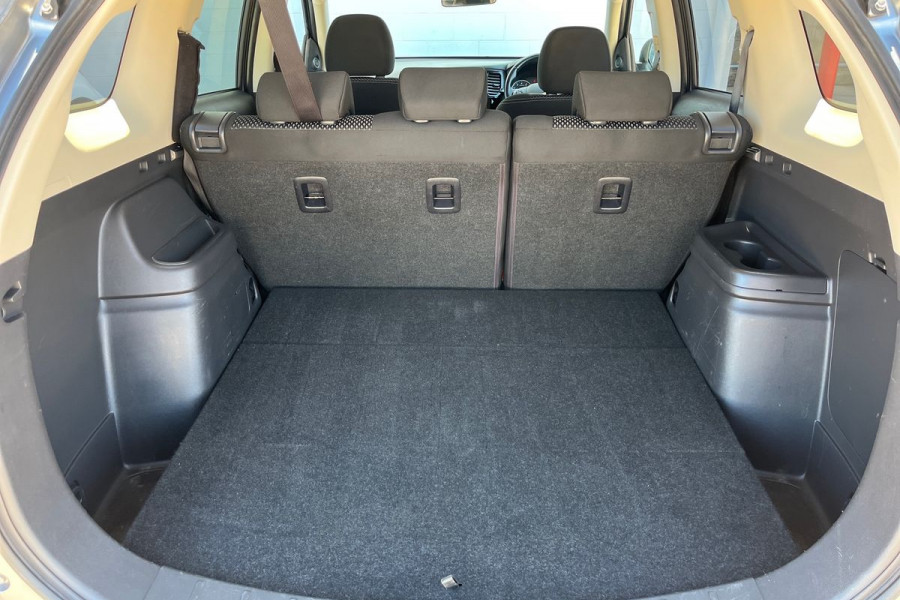 2015 MY16 Mitsubishi Outlander ZK LS SUV Image 20