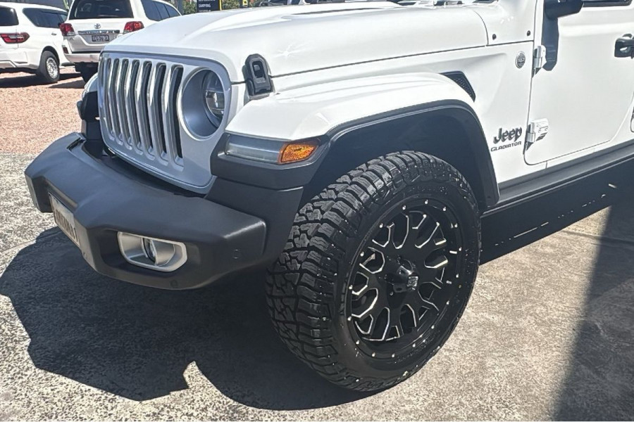2020 Jeep Gladiator JT Overland Pickup Image 11