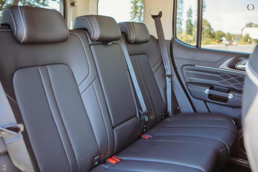 2026 GWM Tank 300 P01 Ultra SUV Image 12