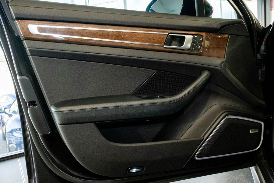 2021 MY22 Porsche Panamera 971 Sedan