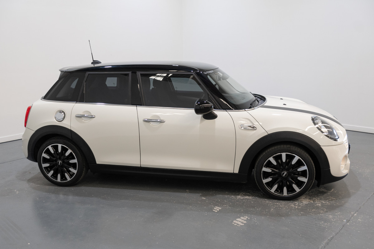 2015 MINI Cooper S Hatch