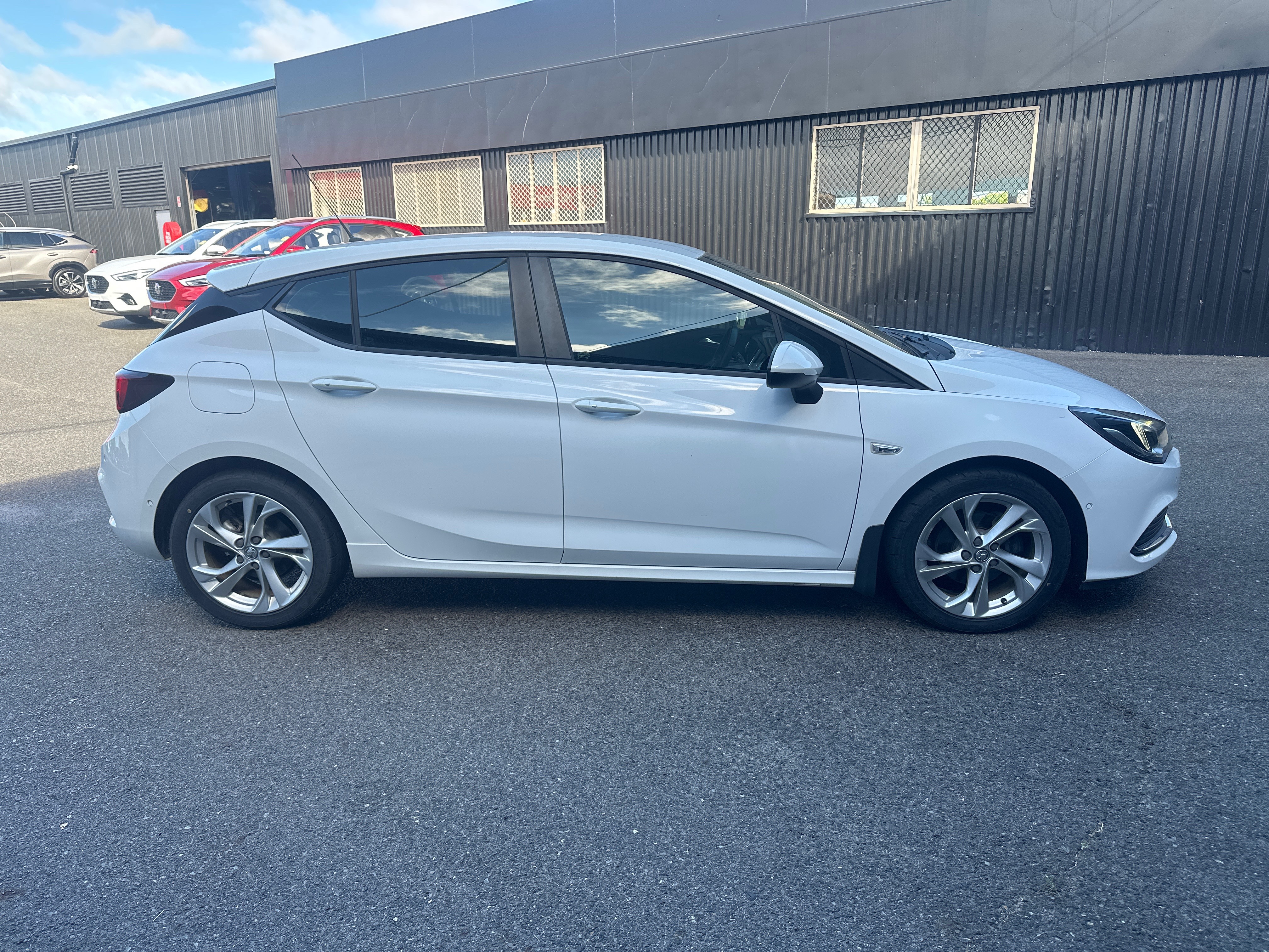 2017 MY18 Holden Astra BK RS Hatch Image 5