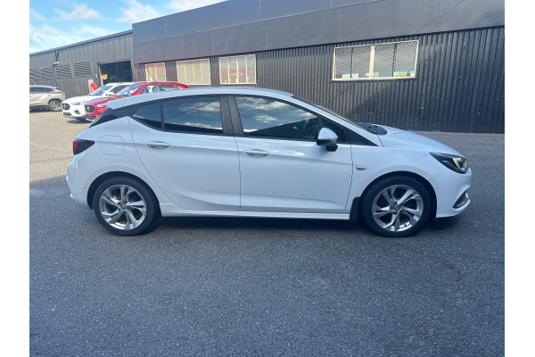 2017 MY18 Holden Astra BK RS Hatch Image 5