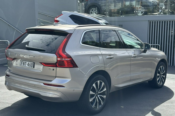 2025 Volvo XC60 UZ Plus B5 SUV Image 5