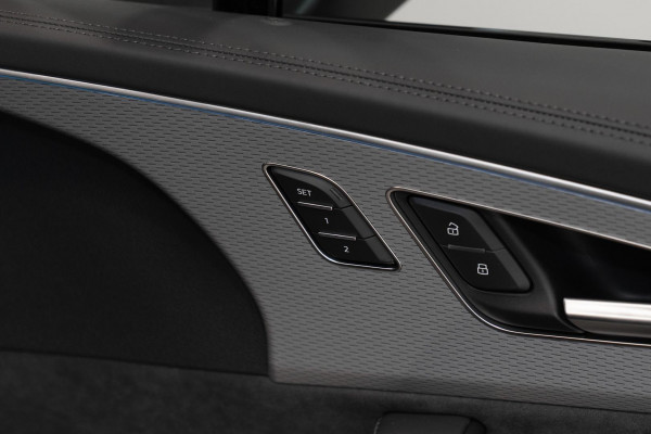 2026 Audi SQ7 4M TFSI SUV image 17