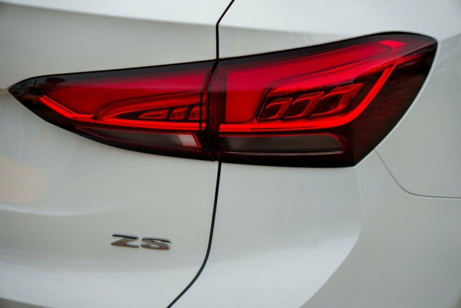 2025 MG ZS ZS32 Essence SUV Image 7