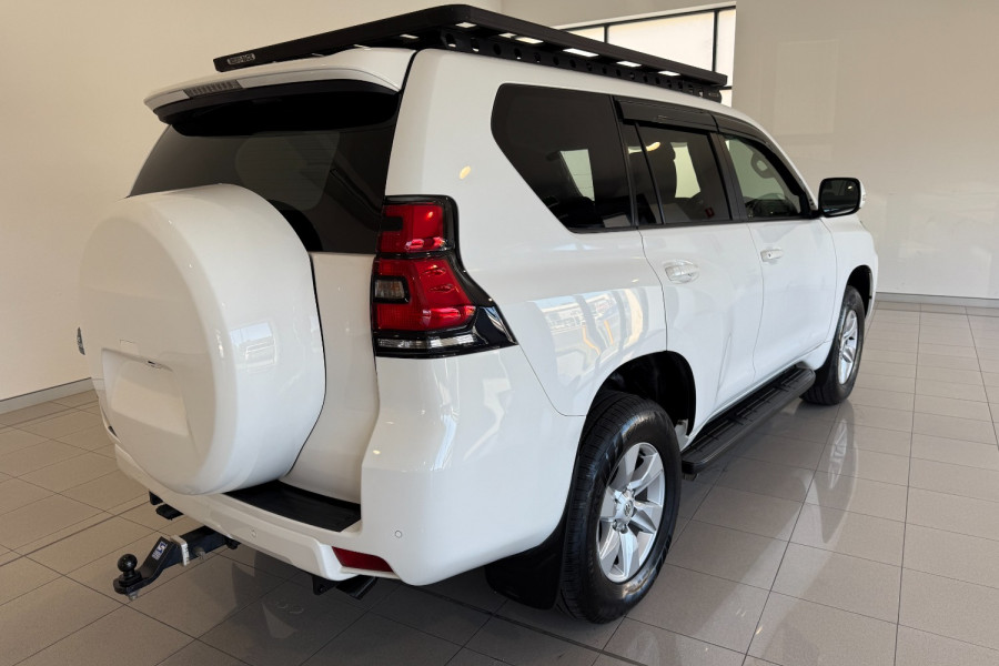 2018 Toyota LandCruiser Prado GDJ150R GXL SUV Image 7
