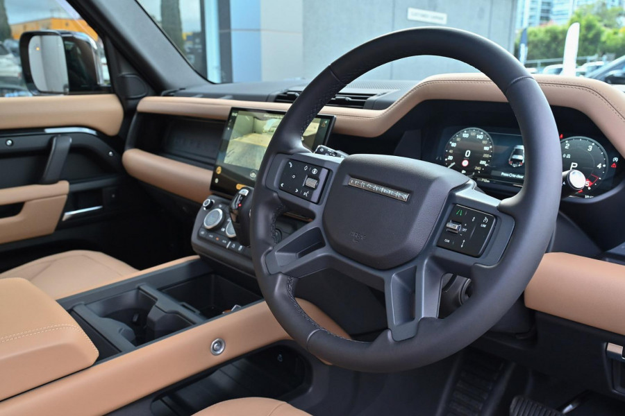 2026 Land Rover Defender L663 90 D250 S SUV