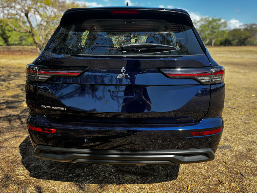 2026 Mitsubishi Outlander ZM ES SUV Image 5