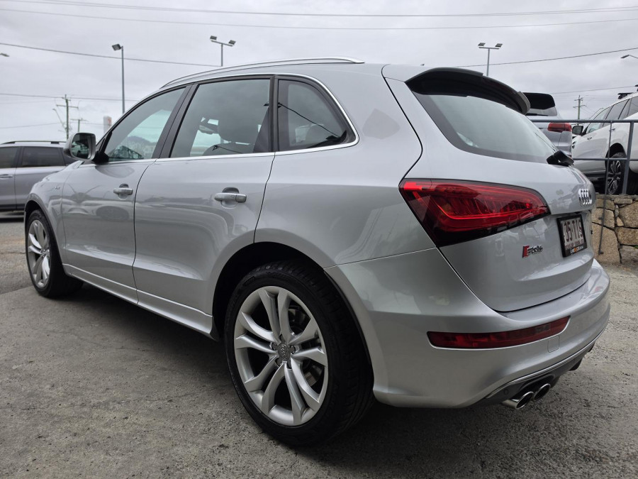 2013 Audi SQ5 8R TDI SUV Image 9
