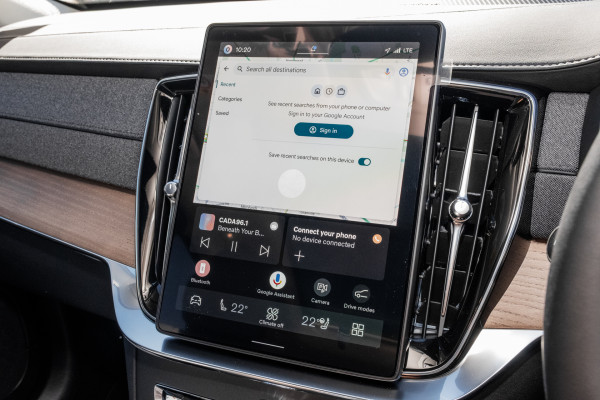 2026 Volvo XC90 L Series Plus T8 Plug-in Hybrid Dark SUV Image 14