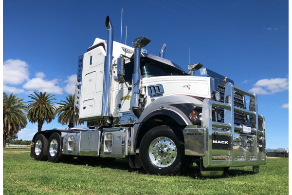 2024 Mack Superliner CLX prime mover - OUTLAW # 9 Superliner Superliner Truck